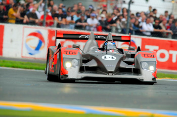 Illustration for article titled How An American Racing Rookie Made History At 200 Mph